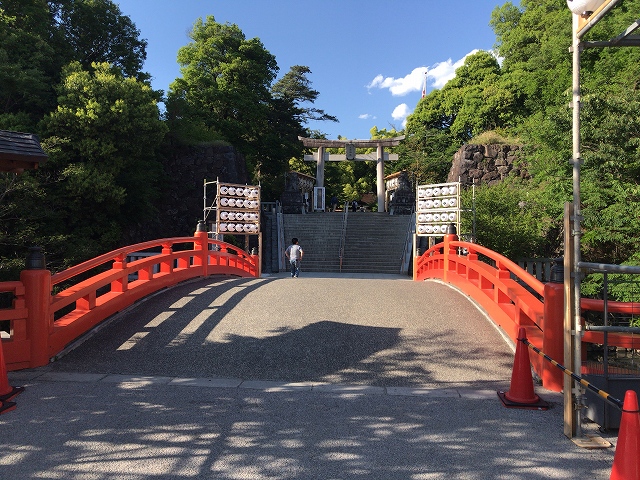 武田神社　反橋