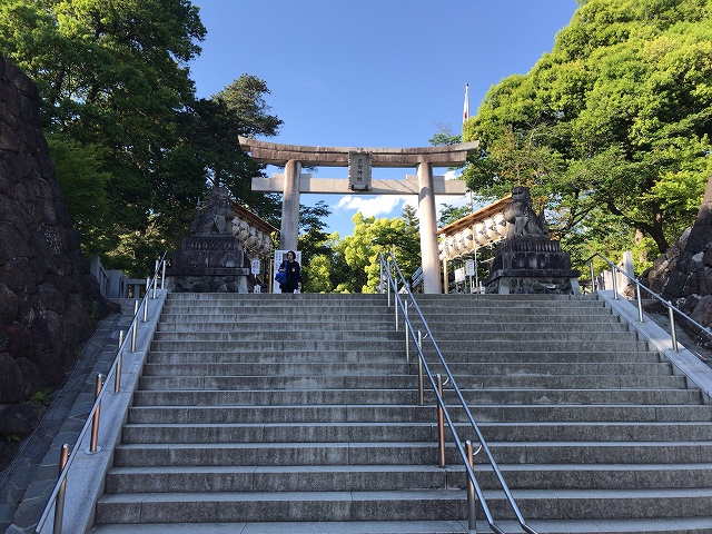 武田神社　石段